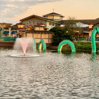 lego-dinosaur-disney-springs